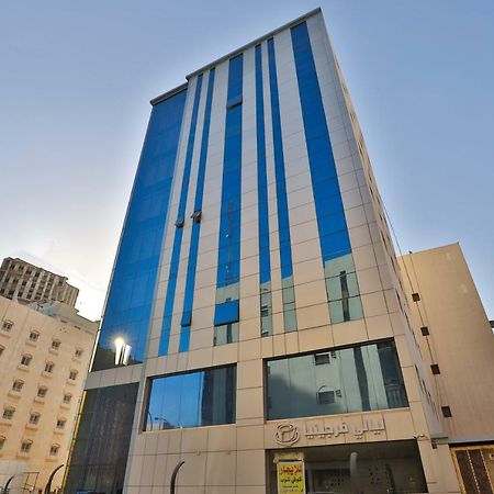 قصر اليمامة للاجنحة الفندقية-العليا Riyad Extérieur photo